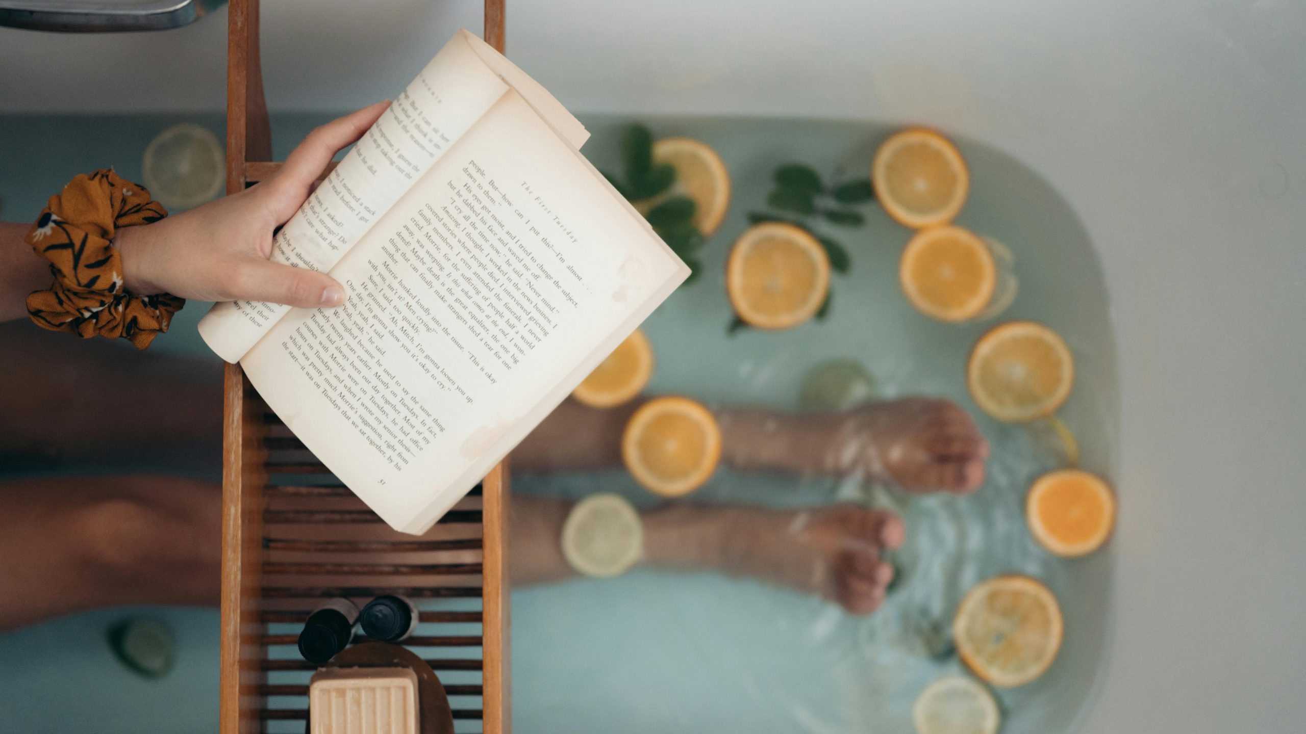 Read more about the article The Rise of Clean Beauty: Embracing Natural Ingredients